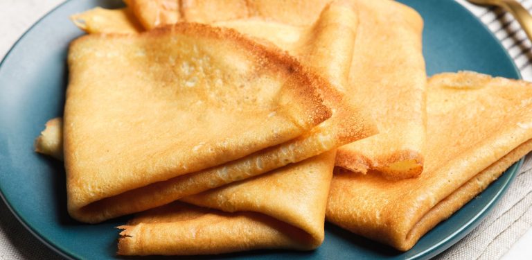 Nu maak ik alleen nog maar Franse pannenkoeken. Ze zijn zo soepel en zacht dat ik nooit meer terugga naar het oude recept.