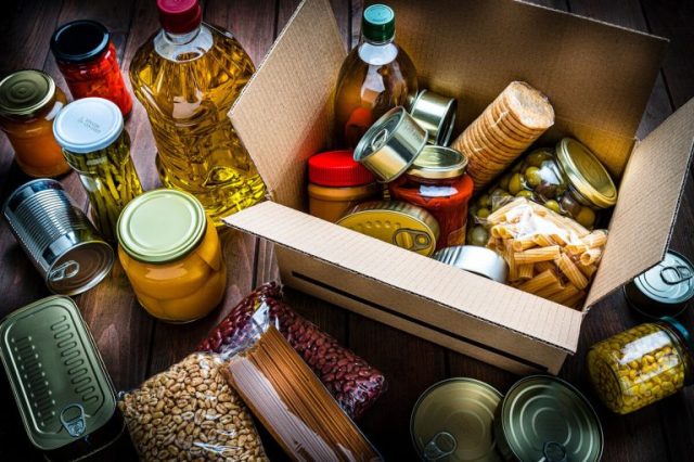 30 voedingsmiddelen die nooit bederven – de complete gids voor je noodvoorraad. Sommige zullen je verrassen