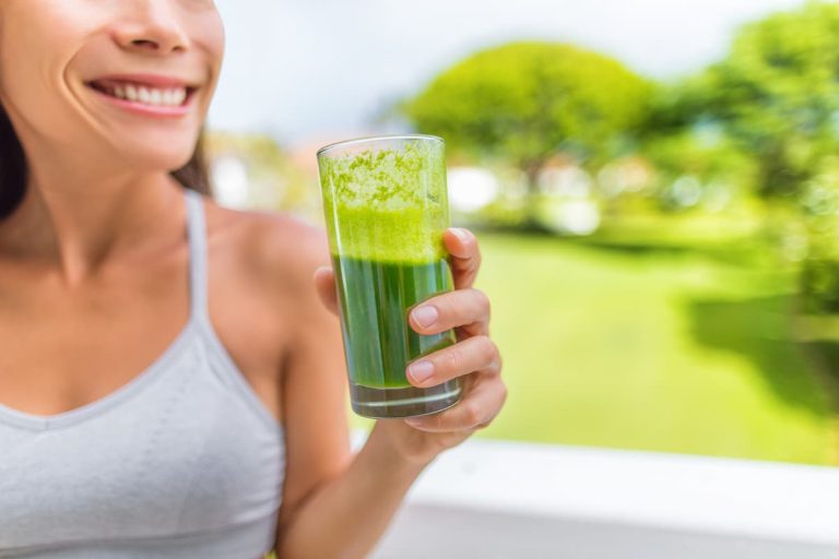 Wat is het nut van elke dag groen sap drinken?