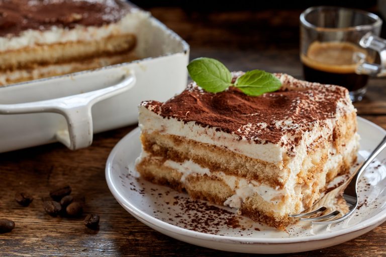 Herfstiramisu met appels en kwark: een zoete dessertgenot
