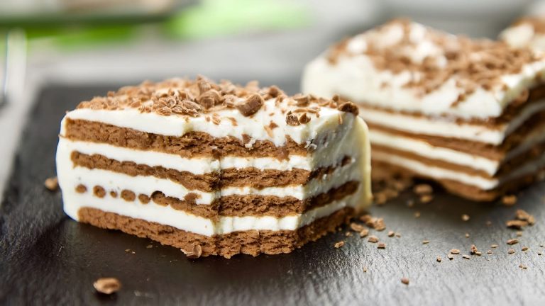 Dit is het makkelijkste en snelste recept voor traditionele koekjescake