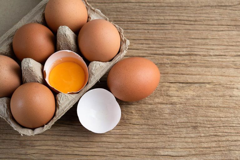 Cardioloog: “Elk ei dat je eet, verhoogt je cholesterol, maar je kunt ze wel eten als je een gezonde levensstijl hebt, maar doe dat niet elke dag.”