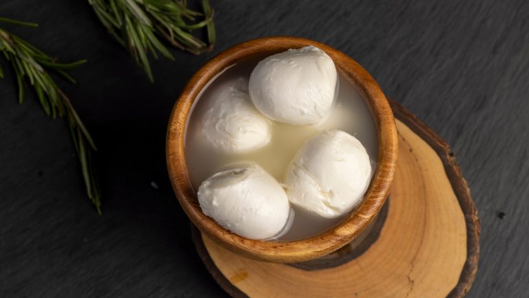 Het water uit mozzarella is puur goud: hoe je het kunt gebruiken en niet meer verspillen