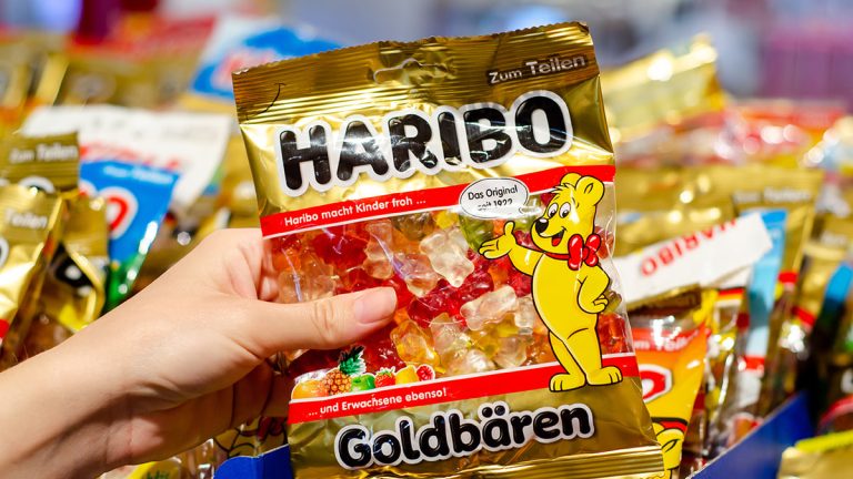 Drie kilo Haribo-snoepjes in drie dagen: man belandt in het ziekenhuis na het drinken van kleine flesjes cola
