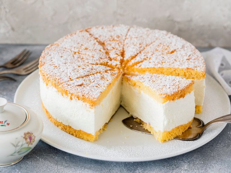 Kaas-roombotcake, net als bij de banketbakker: een goddelijk genot met poedersuiker!
