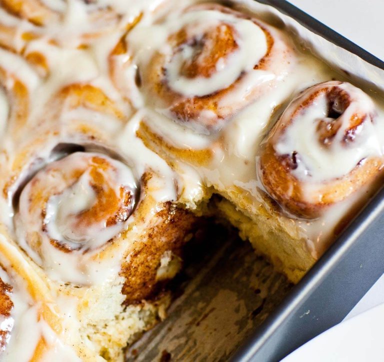 Deze kaneelbroodjes kun je zonder schuldgevoel eten. Ze zijn heerlijk en je suikerspiegel schiet er niet door omhoog.