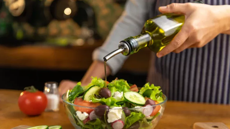 Tien gram extra vierge olijfolie per dag vermindert de sterfte met 10 procent