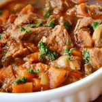 De hit van dit najaar: een eenpansgerecht met vlees en groenten of een vegetarische variant met kikkererwten – een ideaal gerecht voor twee dagen
